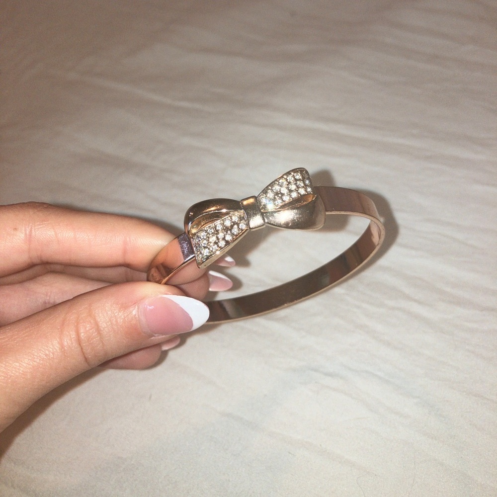 Rosegold Rhinestone Bow Bracelet - Picture 3 of 8